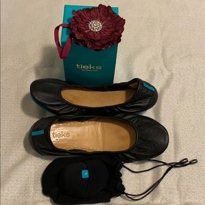 Matte Black Tieks